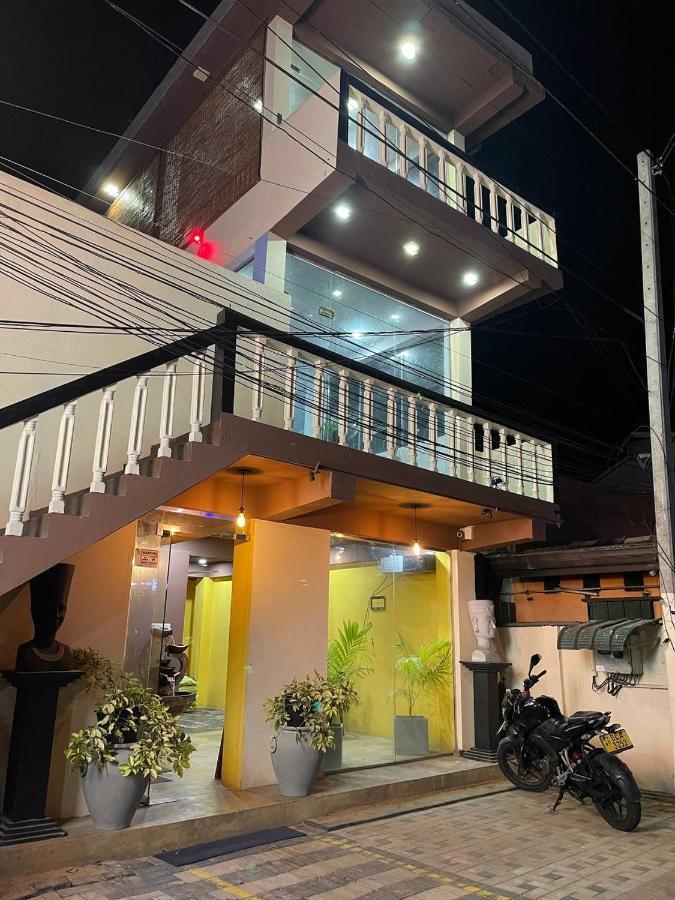 Sea Beach Resort Negombo Dış mekan fotoğraf
