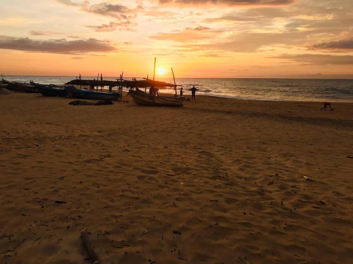 Sea Beach Resort Negombo Dış mekan fotoğraf